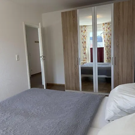 Haus-meeresglueck-wohnung-seemoewe * داهم